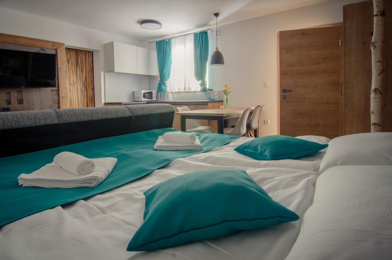 Apartments With Private Saunas & Wellness Gobi ポドチェトルテク エクステリア 写真