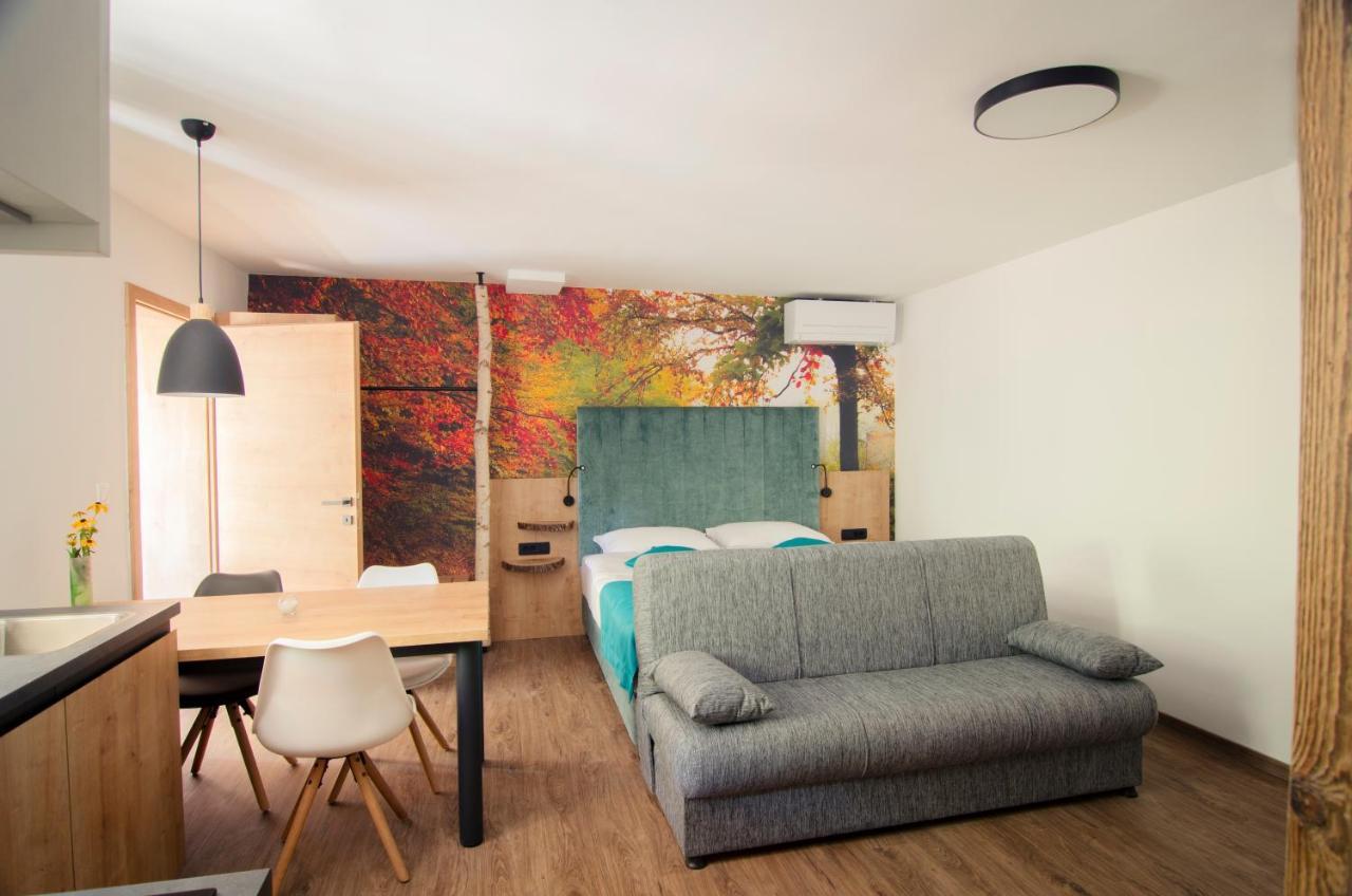 Apartments With Private Saunas & Wellness Gobi ポドチェトルテク エクステリア 写真