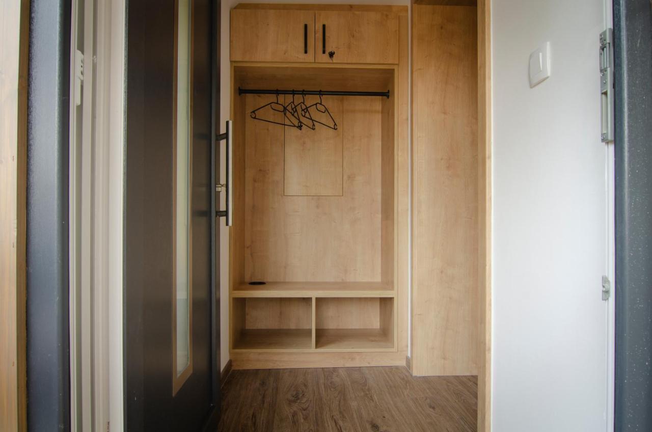 Apartments With Private Saunas & Wellness Gobi ポドチェトルテク エクステリア 写真