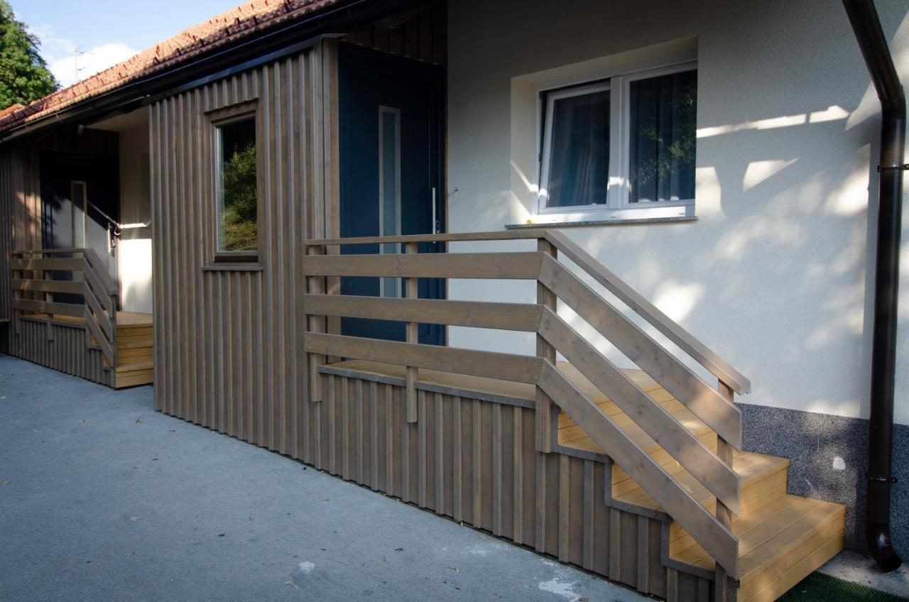 Apartments With Private Saunas & Wellness Gobi ポドチェトルテク エクステリア 写真