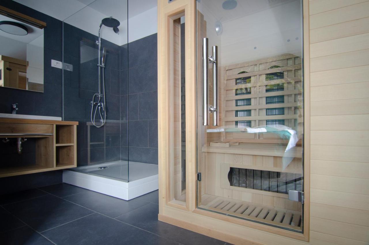 Apartments With Private Saunas & Wellness Gobi ポドチェトルテク エクステリア 写真