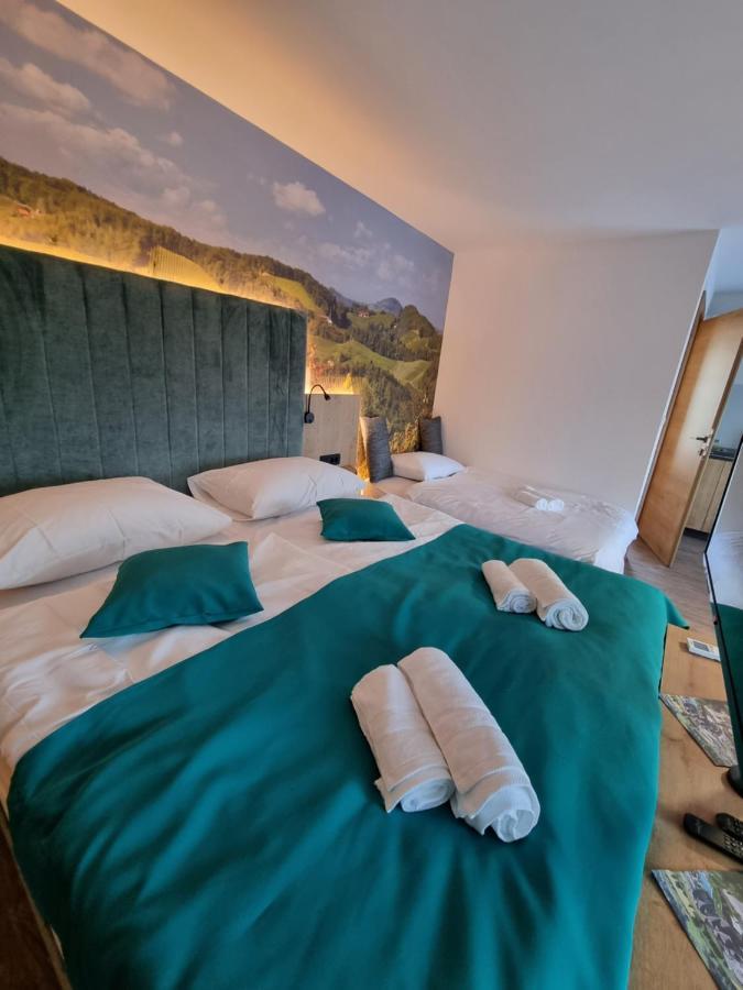 Apartments With Private Saunas & Wellness Gobi ポドチェトルテク エクステリア 写真