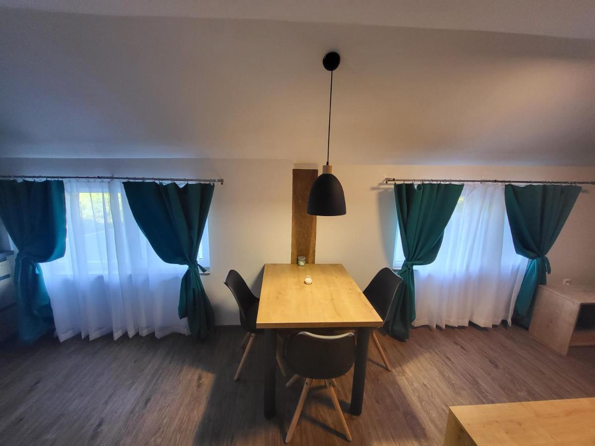 Apartments With Private Saunas & Wellness Gobi ポドチェトルテク エクステリア 写真