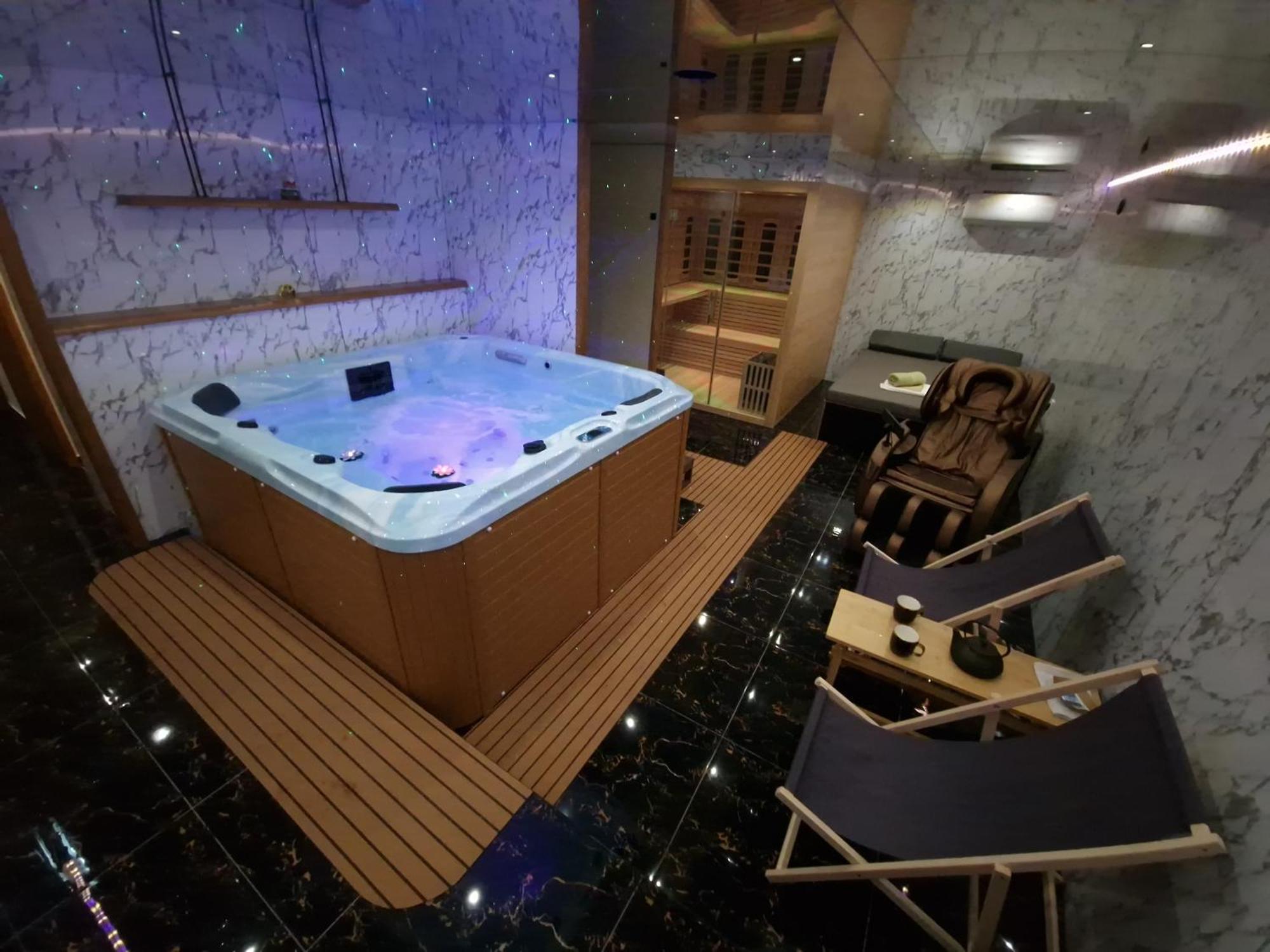 Apartments With Private Saunas & Wellness Gobi ポドチェトルテク エクステリア 写真